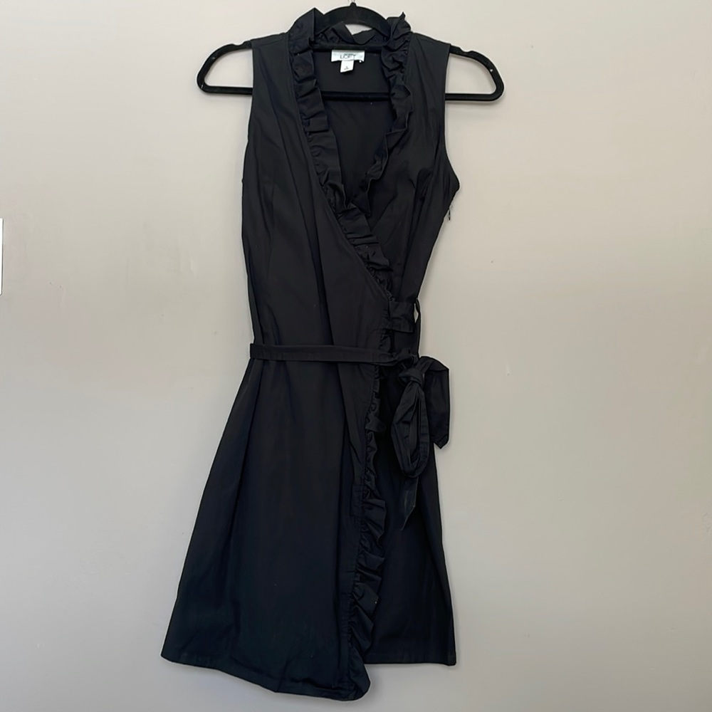 Ann Taylor LOFT ruffle wrap dress
